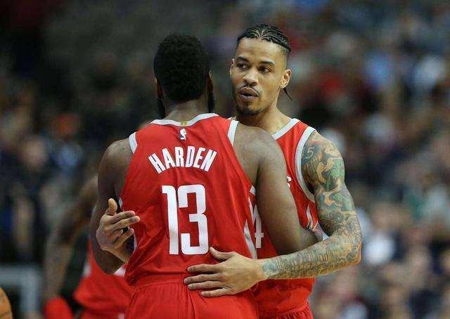 了他与球员 了他与球员