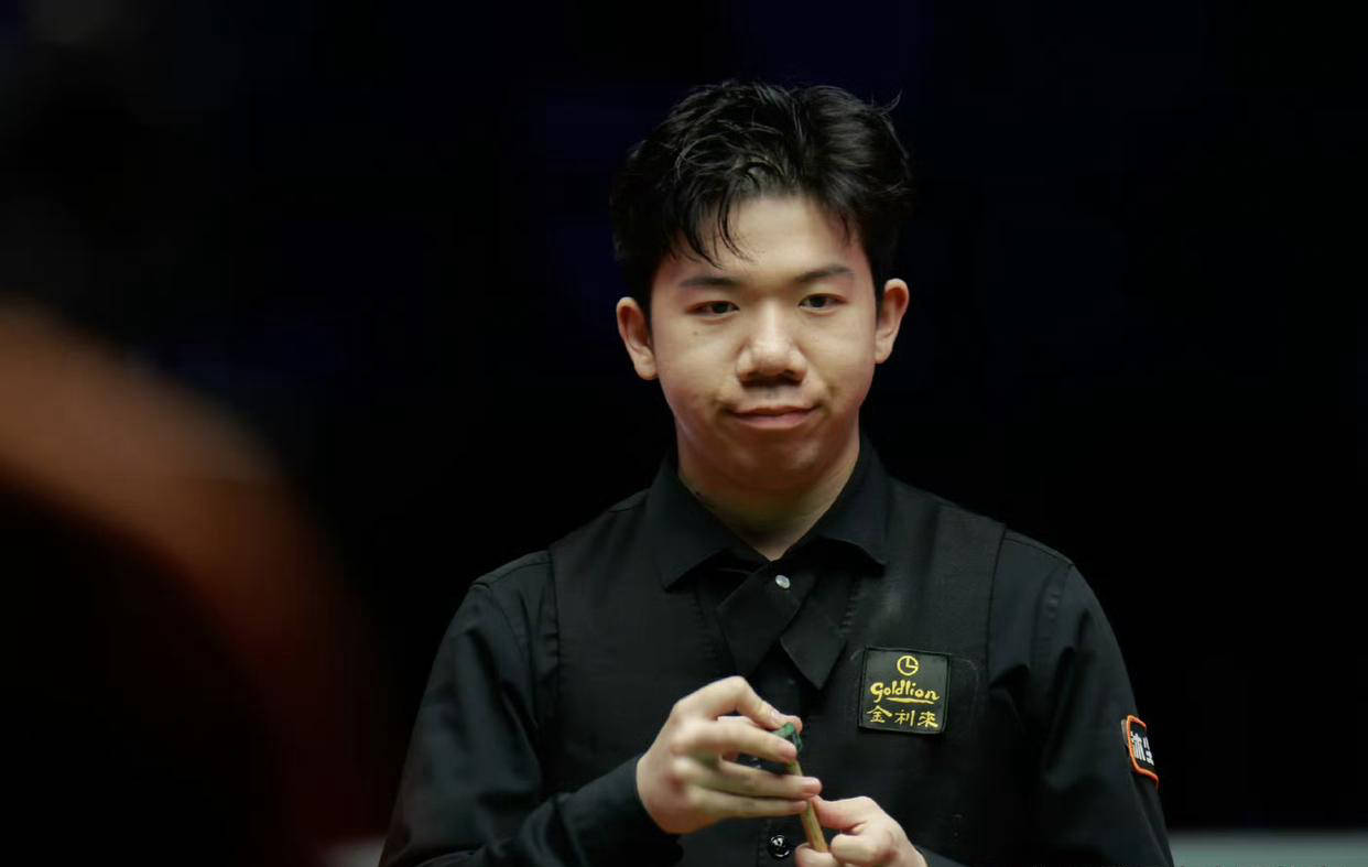 地之间的固 地之间的固